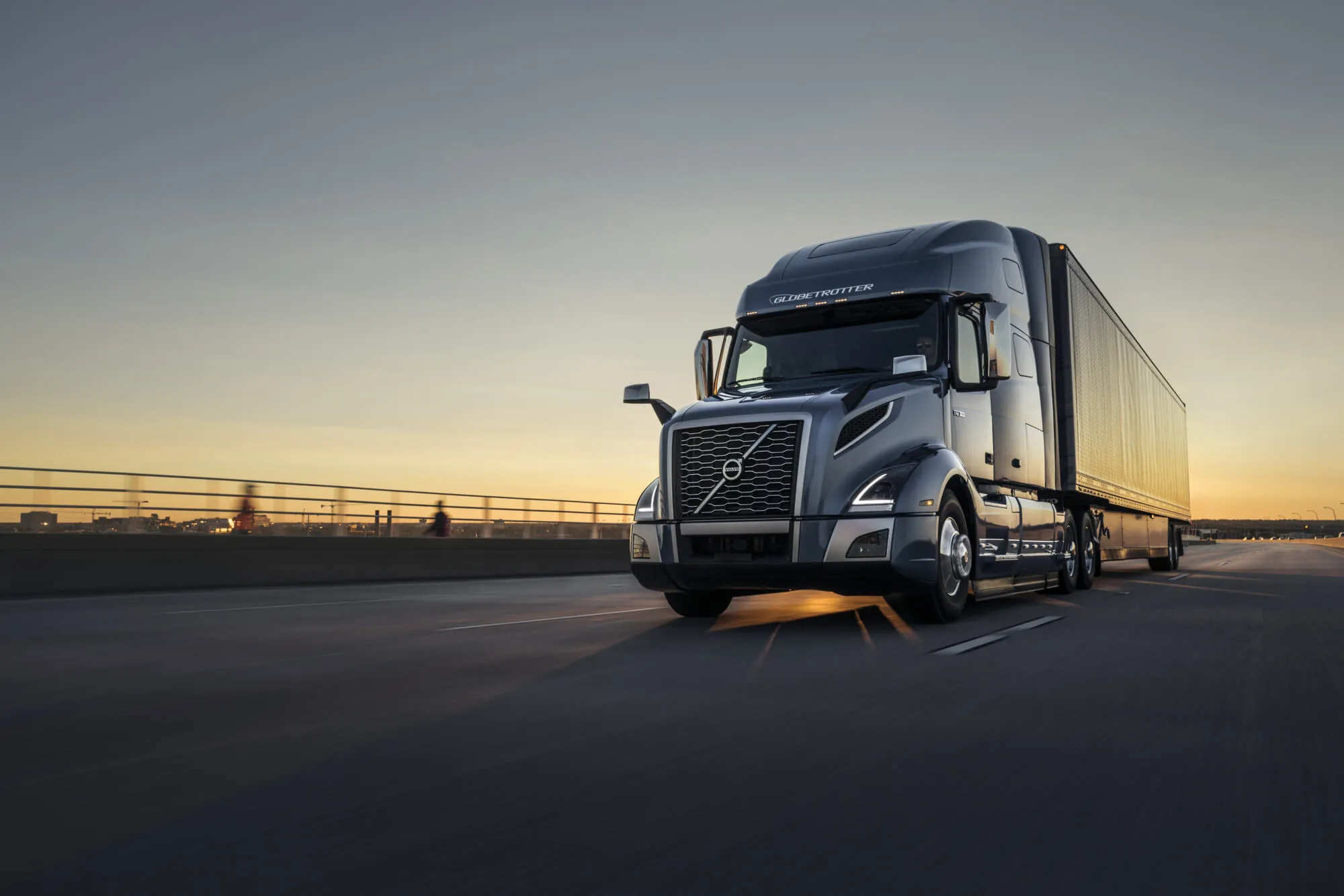 Pros and Cons of Leasing a Truck