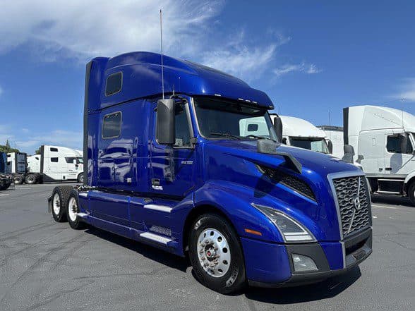Photo of 2021 VOLVO VNL64T860 UP10989C