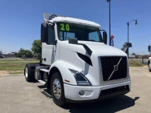 2020 VOLVO VNR42T300 UD3407L